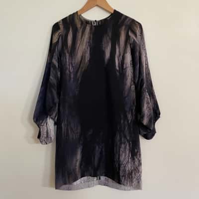 Scanlan Theodore Womens  Size 10 Ruched sleeve 100% Silk Dress - Multi tonal print