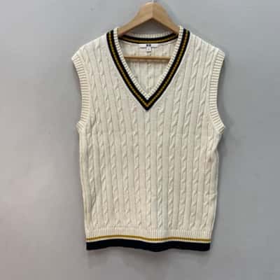 Uniqlo Mens  Size S Cable knit Sweater Vest Blue / Cream / Gold 