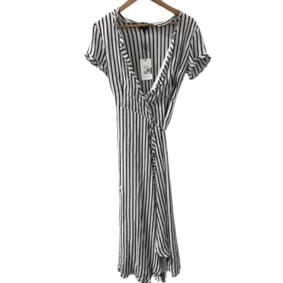 BNWT Bardot Andie Wrap Dress - Size 8
