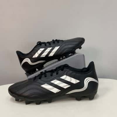 BNWOT Adidas COPA Sense 4 Mens  Size 9.5 Football Boots Black  / White 