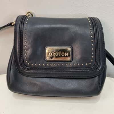 Oroton Womens Small Leather Shoulder /Cross Body  Bag Black  