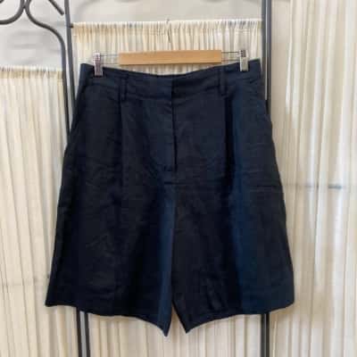 Sussan Women’s Size 12 Black Linen Shorts - New With Tags