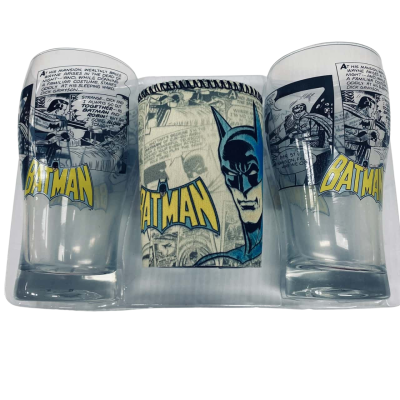 DC Comics Batman Set of 2 Glasses and Can Cooler 