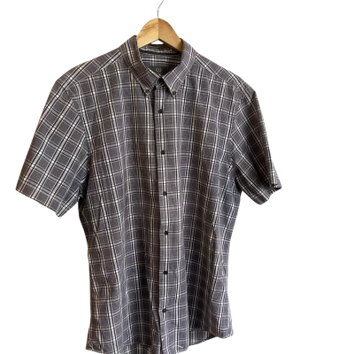 “Sportscraft” Mens  -Size L -Short Sleeve Shirt -Pattern 