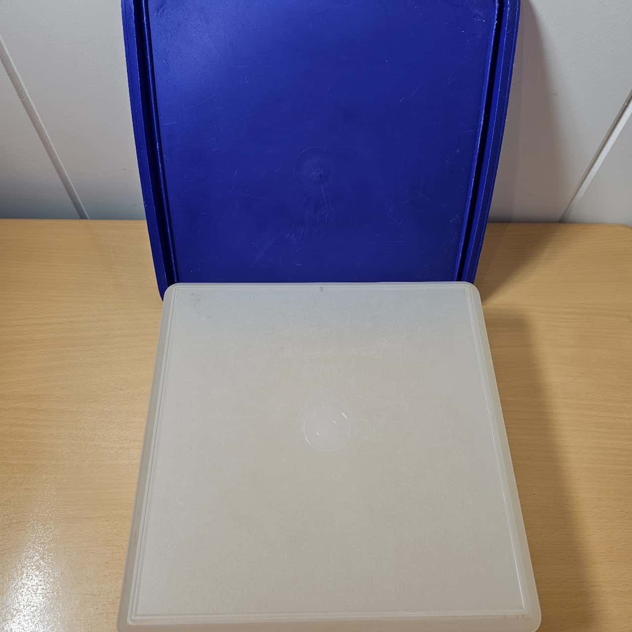 Tupperware Square Snack-Store Container With Lid(s) - Used Fair ...