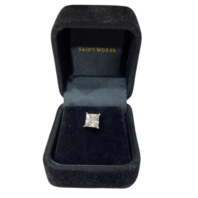 Saint Mortan Mens single square cut earring