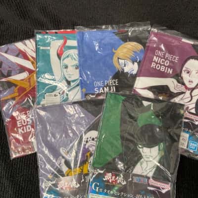 Set of Six One-Piece Hand Towels