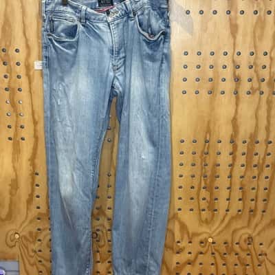 Armani Jeans Mens  Size 36 Straight Leg Jeans Blue 