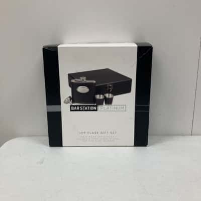 Bar Station Platinum Hip Flask Gift Set NEW