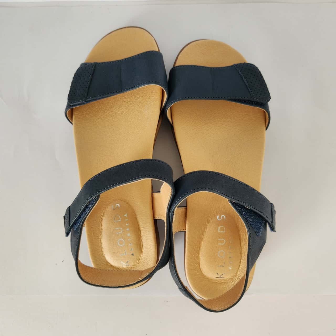 7 soles sandals