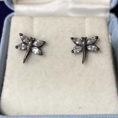  Sterling silver dragon fly stud earrings 