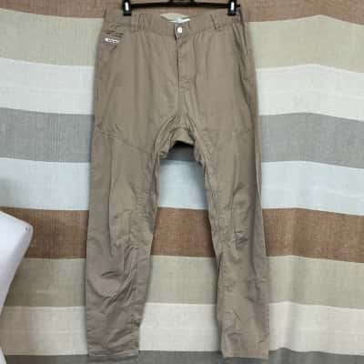Nena & Pasadena Mens  Size 36 Straight Leg Jeans Beige 