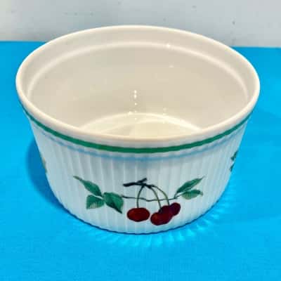 Royal Worcester Eversham Souffle Dish Made in England 