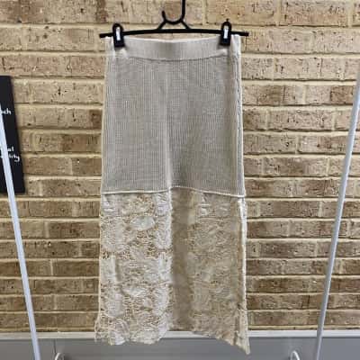 Zara Womens long lace skirt Size S 