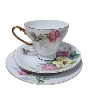 Saji Fine China 3 piece Tea Set 