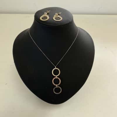 925 Sterling Silver Drop Earrings And Necklace Set