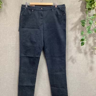 David Lawrence Womens  Size 14 Skinny Leg Pants Black  / Floral 