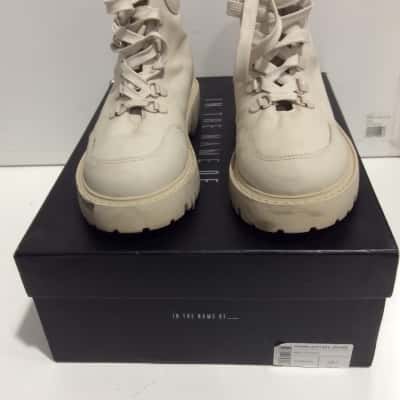  Womens Boots Beige Size 7US