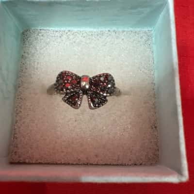  Women's Silver Tone Vintage-Style Bow Ring Adorned with Small Marcasite Stones