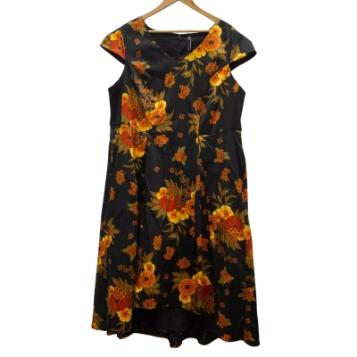 Taking Shape Women's Dress With Princess Flare Size 20 Black  / Floral 