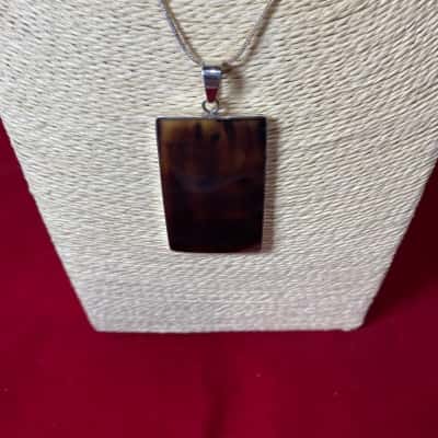 Silver Pendant Necklace 