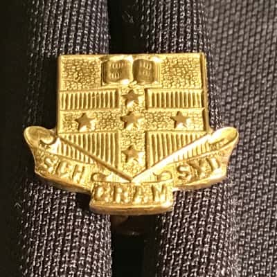 Vintage Sydney Grammar School Crest Badge