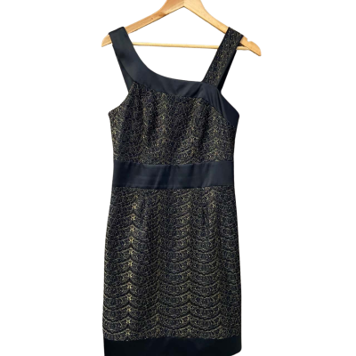 Review Womens  Size 10 Cocktail Dress Black and Gold