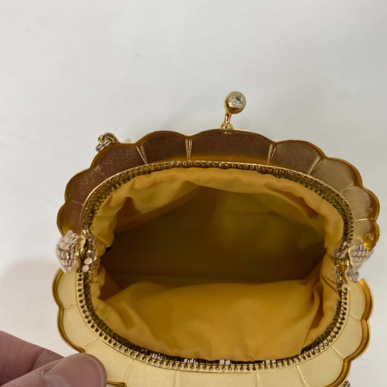 Glomesh Womens Handled Shell Purse Gold (s) - Used Very Good | Salvos ...