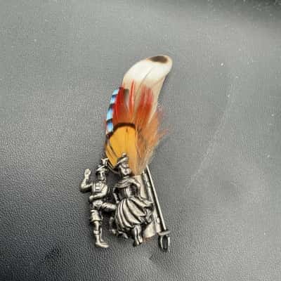 Women's Geschutzt Brooch 