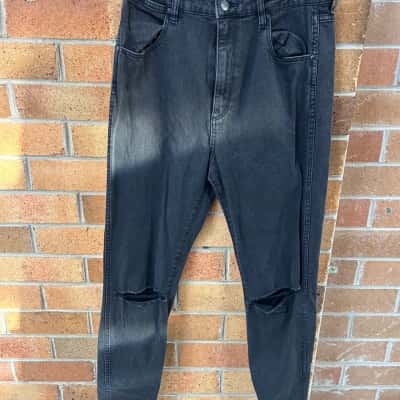 Wrangler Womens  Size 14 Grey Wash Hi Pins Straight Leg ripped Jeans 