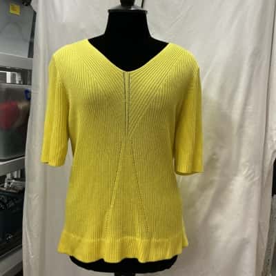  Meredith  Womens  Size L Short Sleeve Top Yellow 