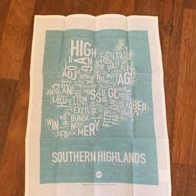 Brand New Burbia "Southern Highlands" 100% Linen Tea Towel