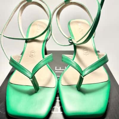BNIB Basque Size 38 Green Heels 