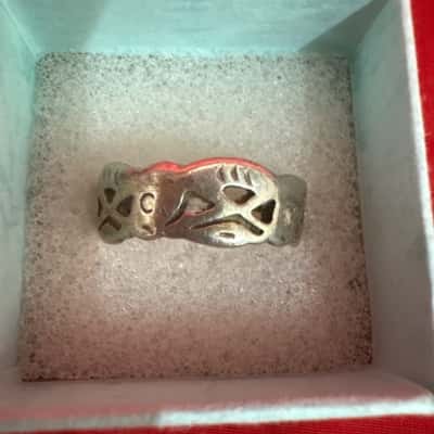  Women's 925 Silver Vintage Cut-out Ring featuring a Repetitive Motifs