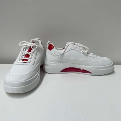 White sneakers with red Mens Size 42