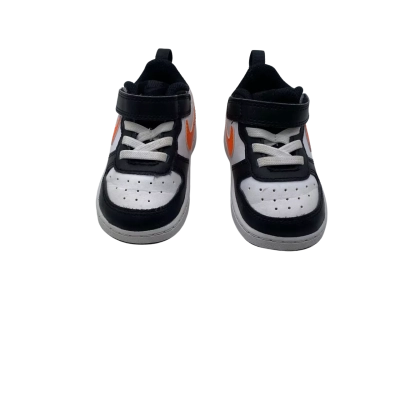 Nike Kids  Size 5.5 Shoes Black  / Orange / White        KIDS SHOES