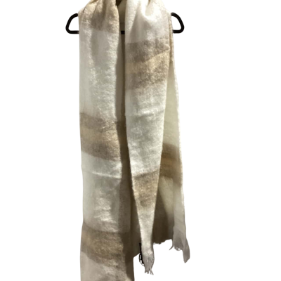 BNWT Linen House Womens  Size L Beige / Cream Wool Mix Scarf 45 x 220 cm     RRP $69.99       Hang