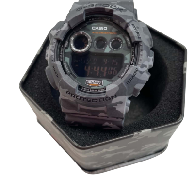 Unisex G-Shock watch