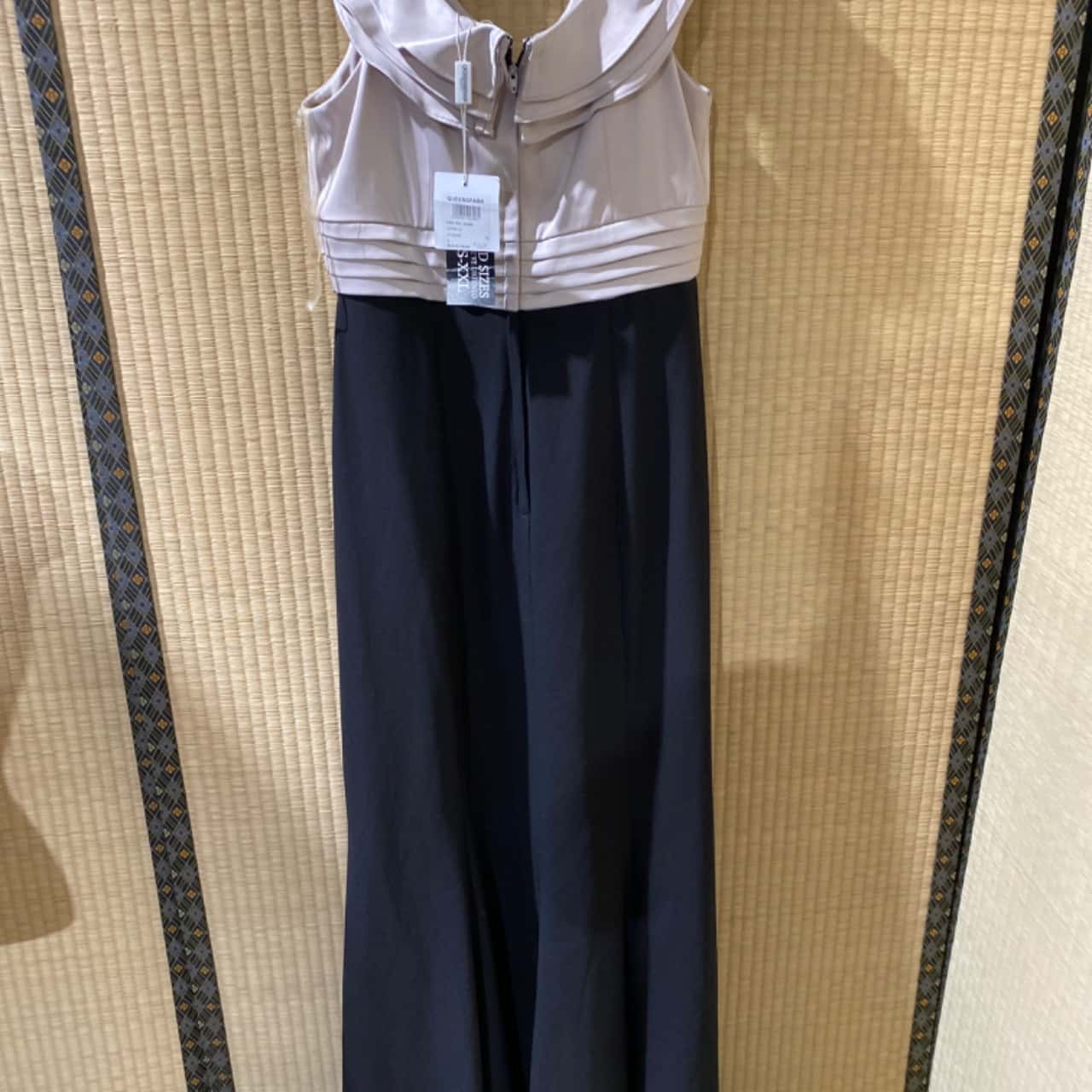 Queenspark Womens Size 8 Formal Dress Black / White