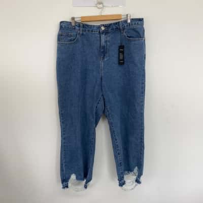City Chic Light Wash Harley Mid Rise Crop Jeans  Size 18