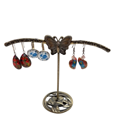  Women’s FLOWER Earrings - Note x1 pair is marked 925 