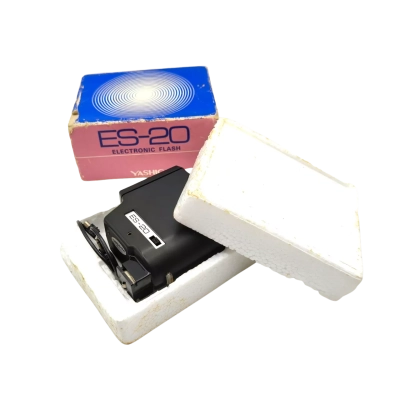 Yashica ES-20 Electronic Flash Complete With Original Packaging - Tested Working  (cameras)