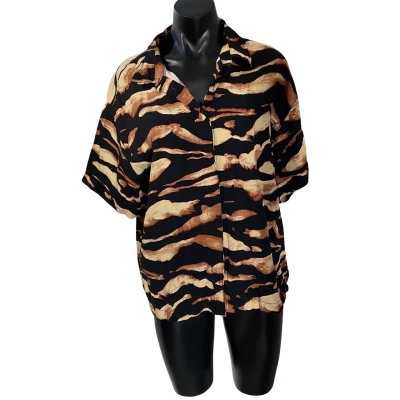 Jeanswest Womens  Size 14 Blouse Animal print 