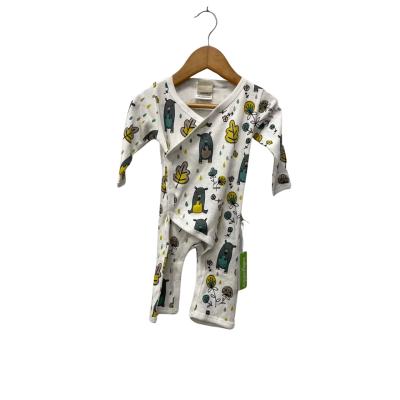 Babyushka Kids  Size 6-12m Onesie Pattern / White 