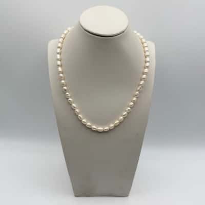 Gorgeous White Pearl Strand Necklace