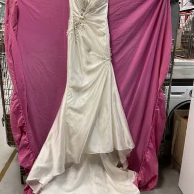 Stunning Women’s Ivory Wedding Dress Lined Flowers Diamantes 8 10