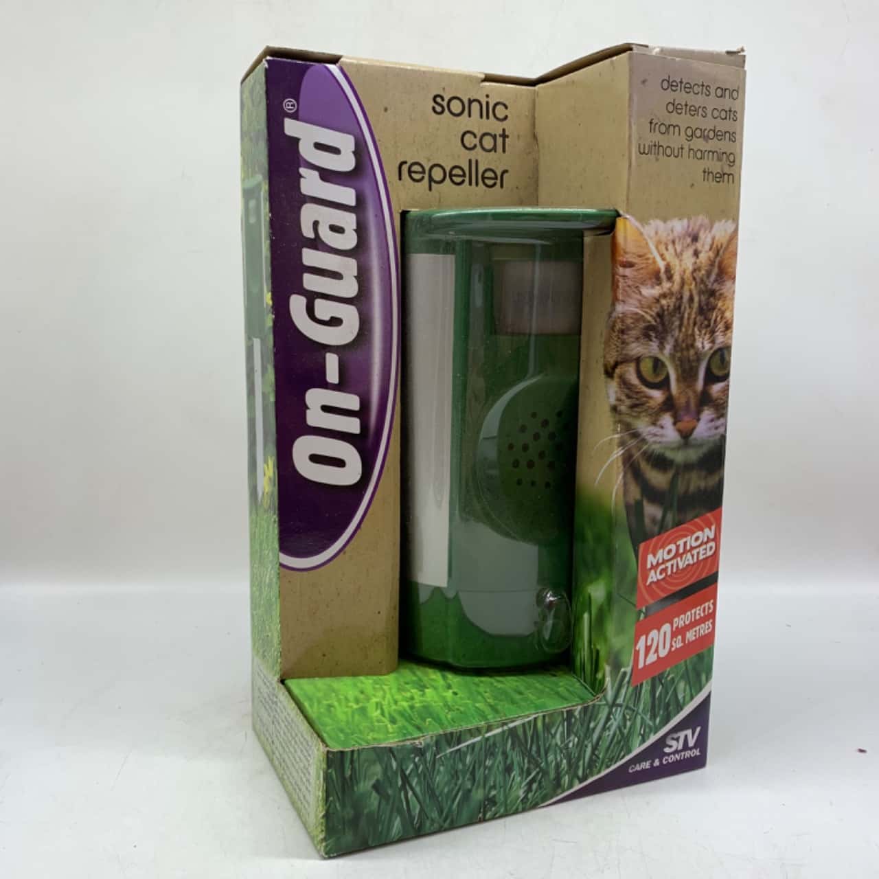 BNIB OnGuard Sonic Cat Repeller Battery Powered(s)