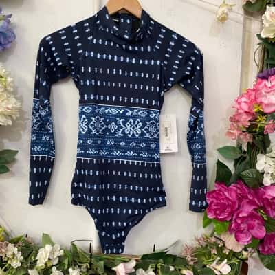 Rip Curl Womens  Size 8 Blue full pice swim suit 