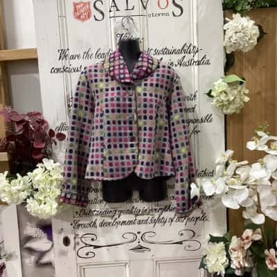 KATHLEEN BERNEY BRAND!  Womens  Size L Cropped Jacket Pattern / Polka Dot! DESIGNED AND MADE IN AUSTRALIA! GORGEOUS MULTI COLOURED POLKA DOT JACKET WITH METAL BUTTON DETAILS! GREAT FOR ANY OCCASION!
