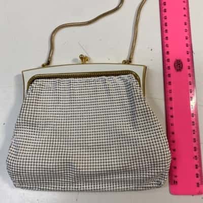 Women’s Glomesh purse